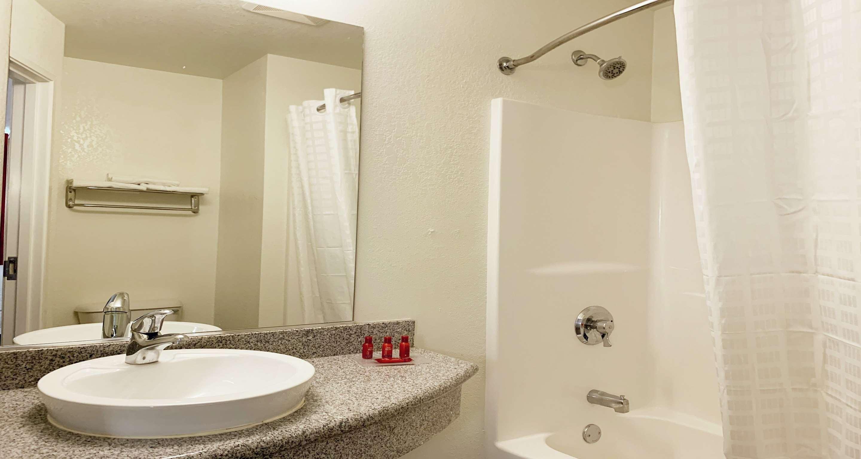 Surestay Plus Hotel By Best Western Niagara Falls East Exteriör bild